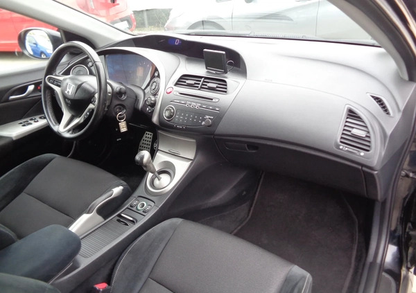 Honda Civic cena 24900 przebieg: 145000, rok produkcji 2008 z Biskupiec małe 211